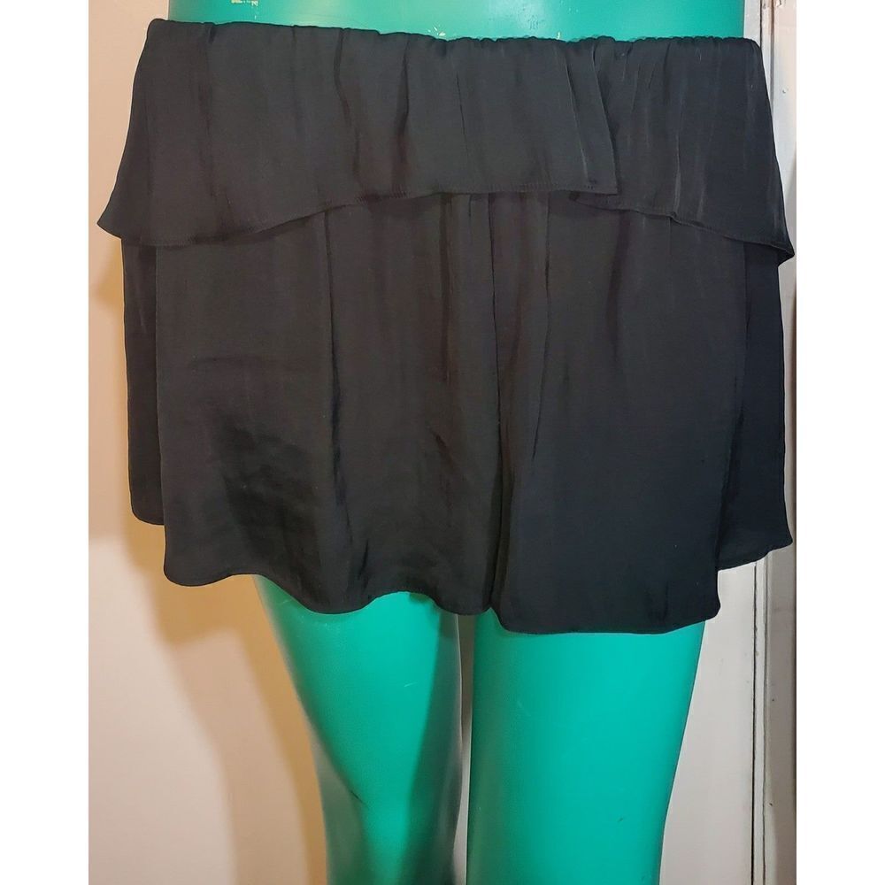 CXM  By Urban Outfitters Black Tier Shorts/Skort Size L